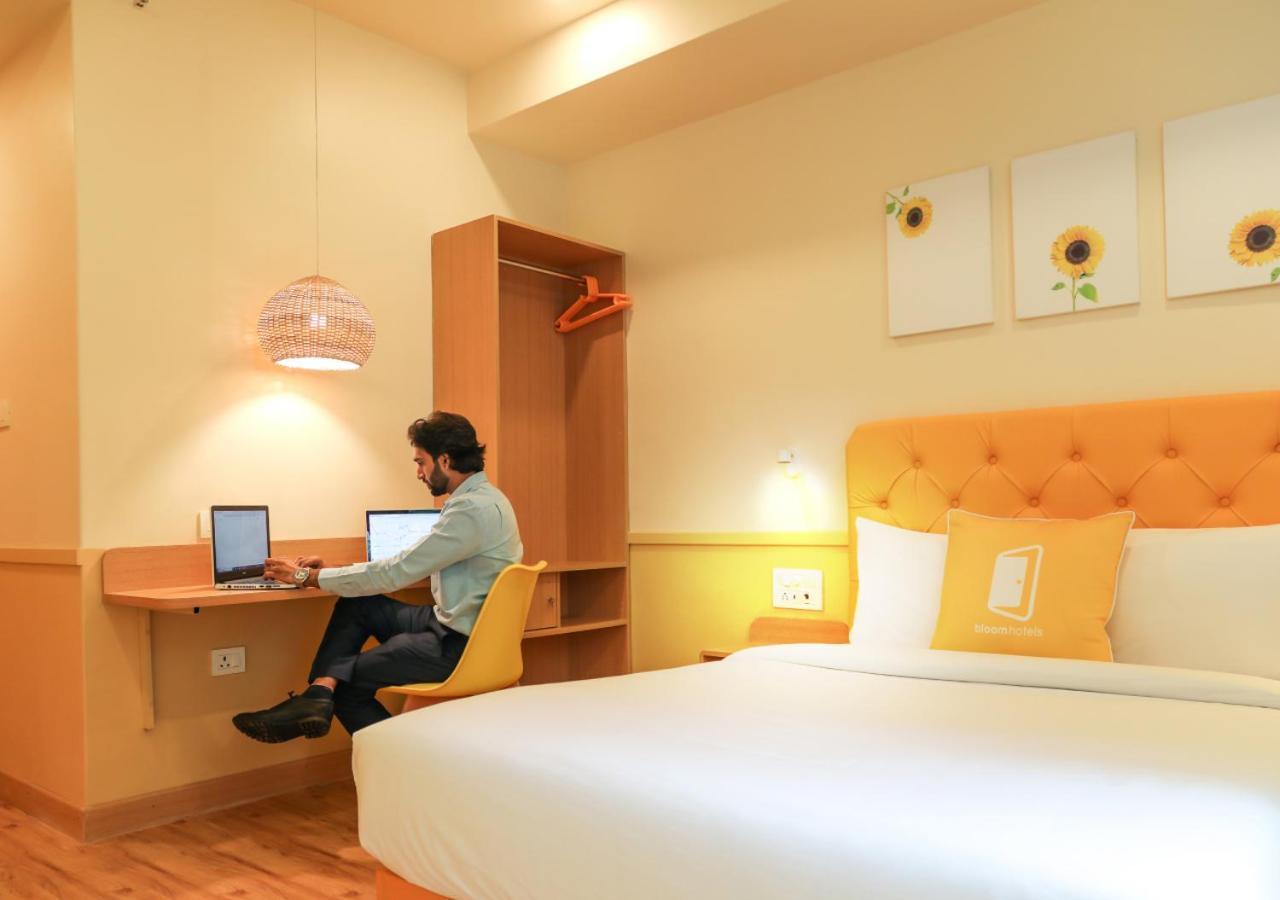 Bloom Hotel - Worli South Mumbai Dış mekan fotoğraf